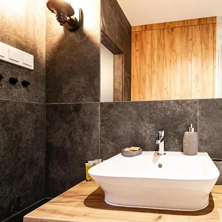 Apartamento Patio Praga Metro Varsovia